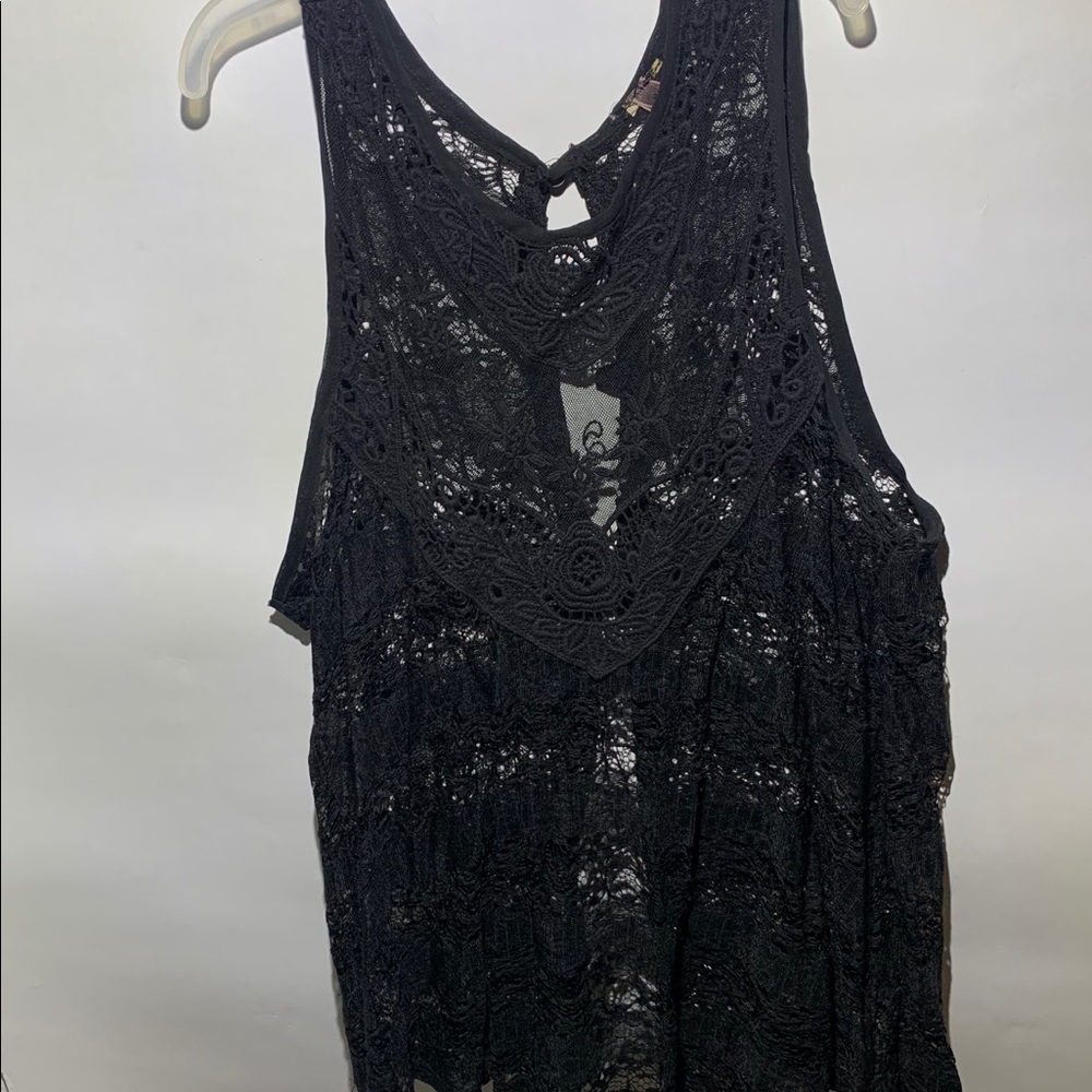 Black flowy lace shirt  blusa negra de encaje